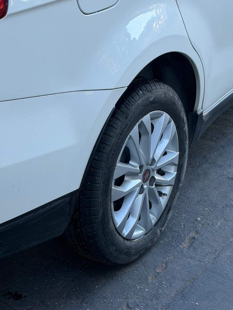 Fiat Grand siena ATTRACTIVE 1.4 8V — foto 5